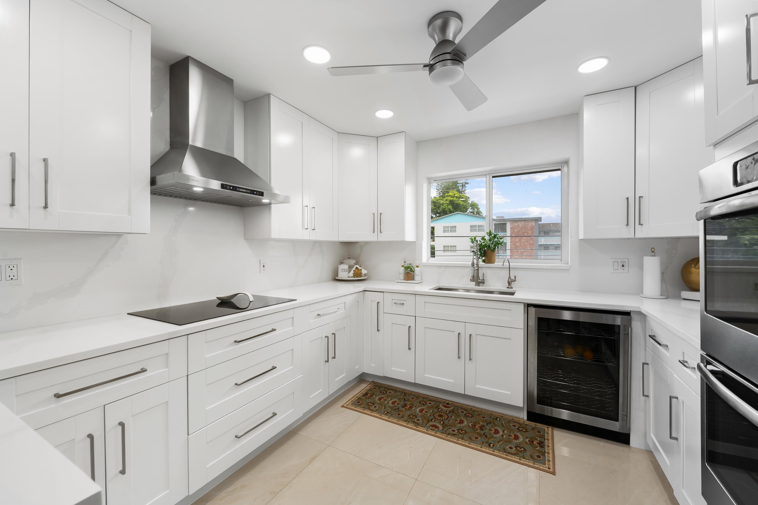 1040 CRYSTAL LAKE Drive 4