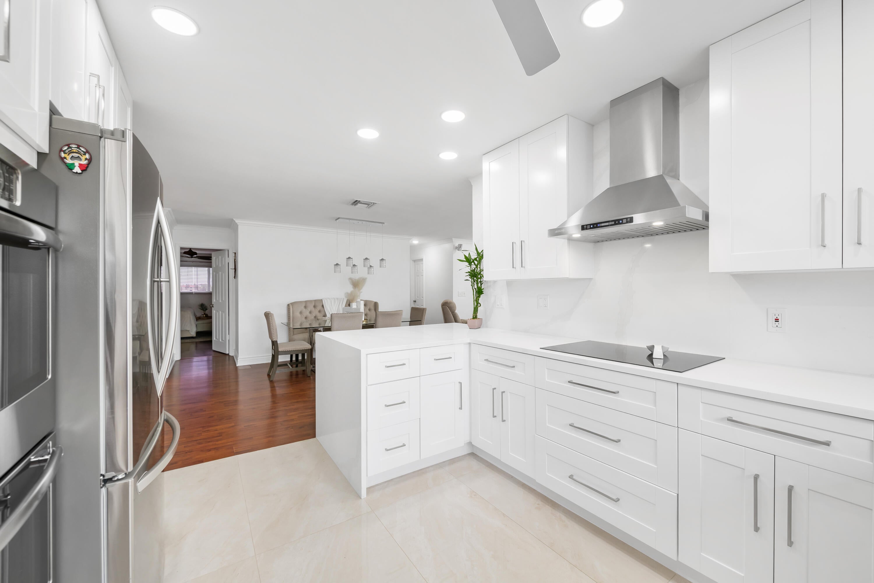 1040 CRYSTAL LAKE Drive 4