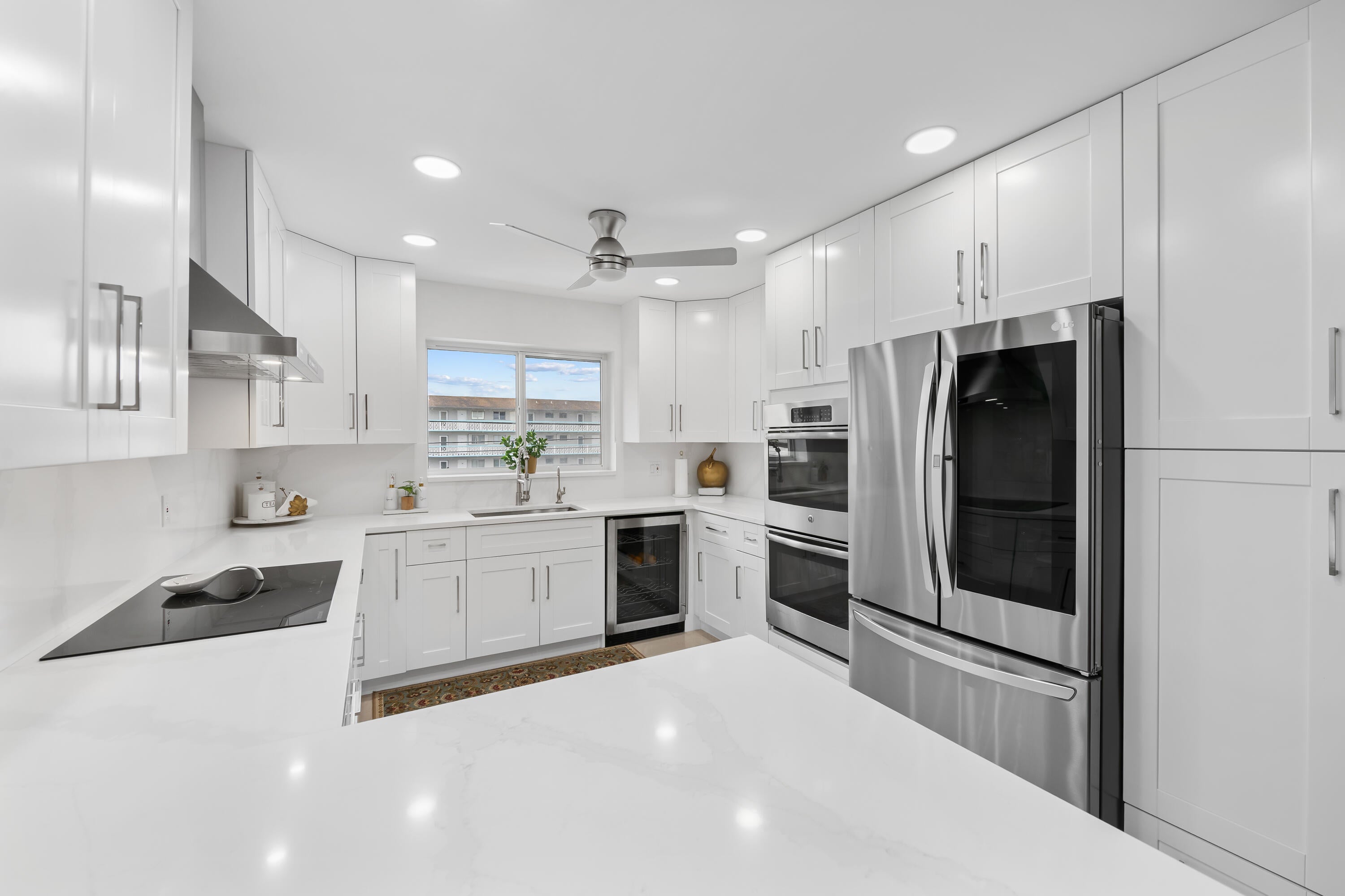 1040 CRYSTAL LAKE Drive 4