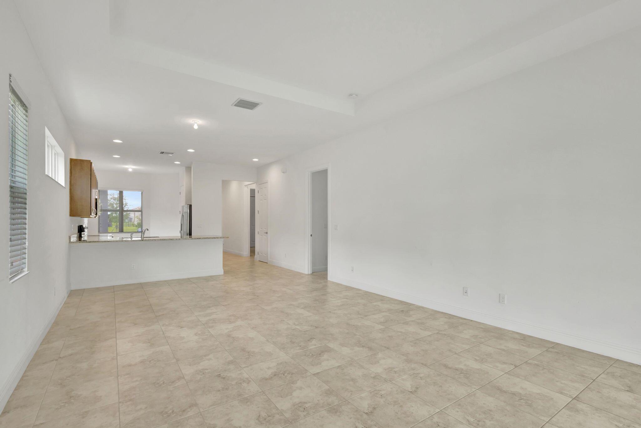 VERANO SOUTH PUD 1 - POD - Residential Lease