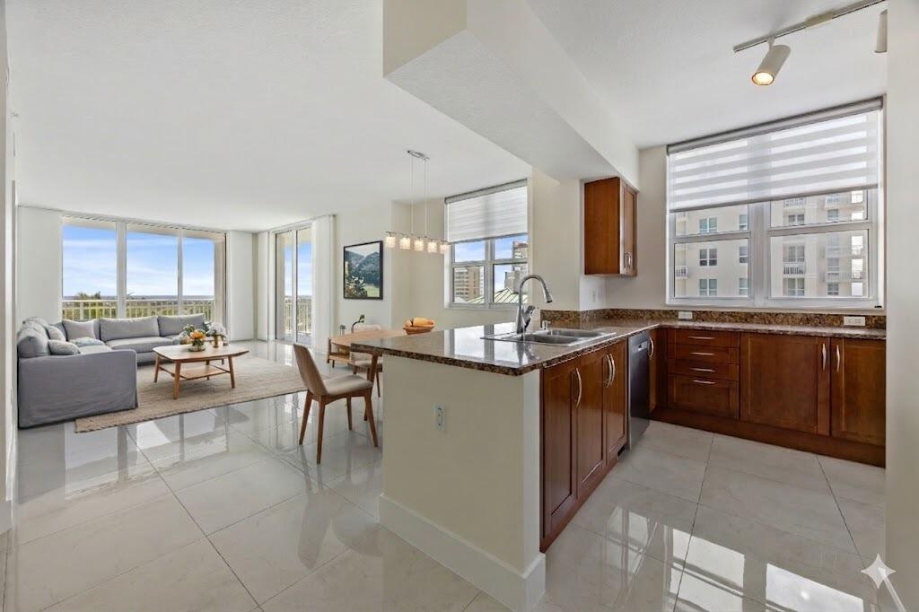 CASA COSTA CONDO - Residential