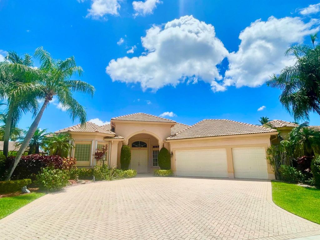 Photo of 8180 Muirhead Circle, Boynton Beach, FL 33472 (MLS # R11025248)