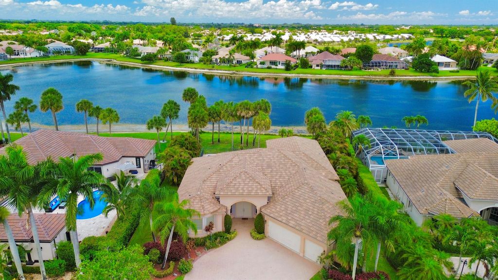 Photo of 8180 Muirhead Circle, Boynton Beach, FL 33472 (MLS # R11025248)