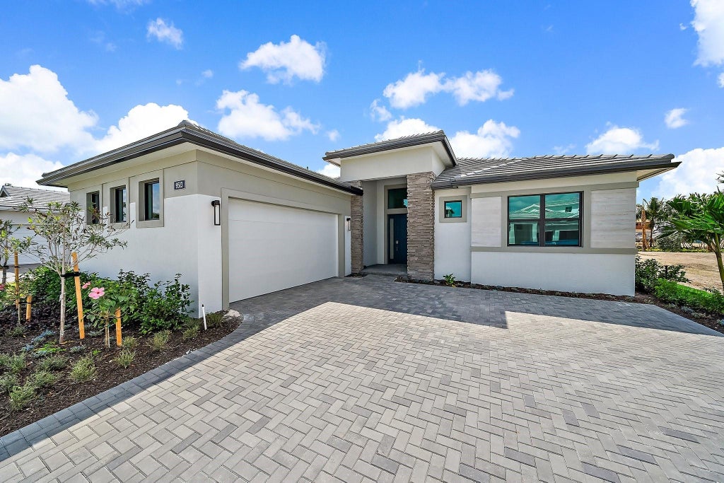 Photo of 9513 St Germain Drive, Palm Beach Gardens, FL 33412 (MLS # B26064658)