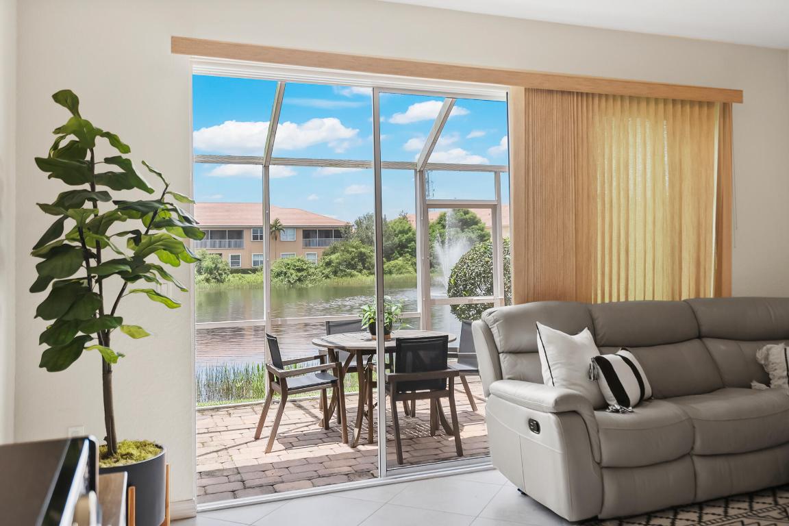 RIVER GLEN - Residential