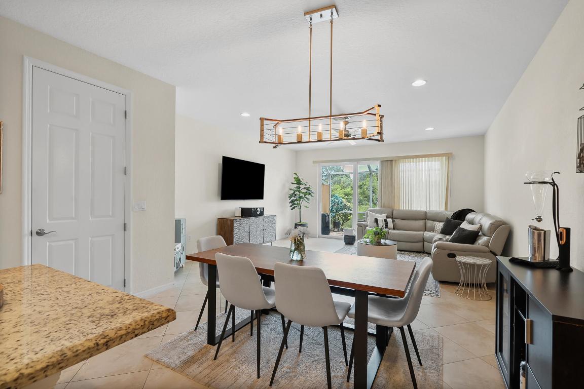 RIVER GLEN - Residential