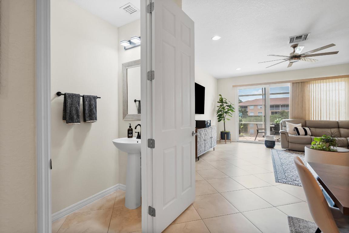 RIVER GLEN - Residential