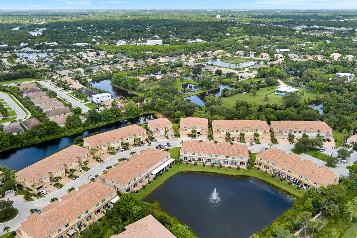 RIVER GLEN - Residential