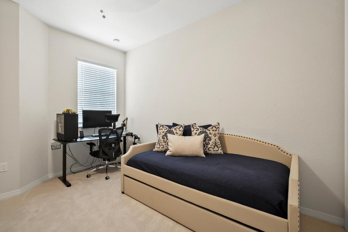 RIVER GLEN - Residential