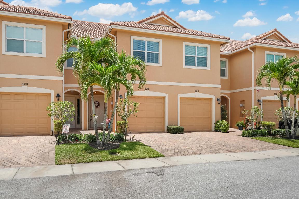 RIVER GLEN - Residential