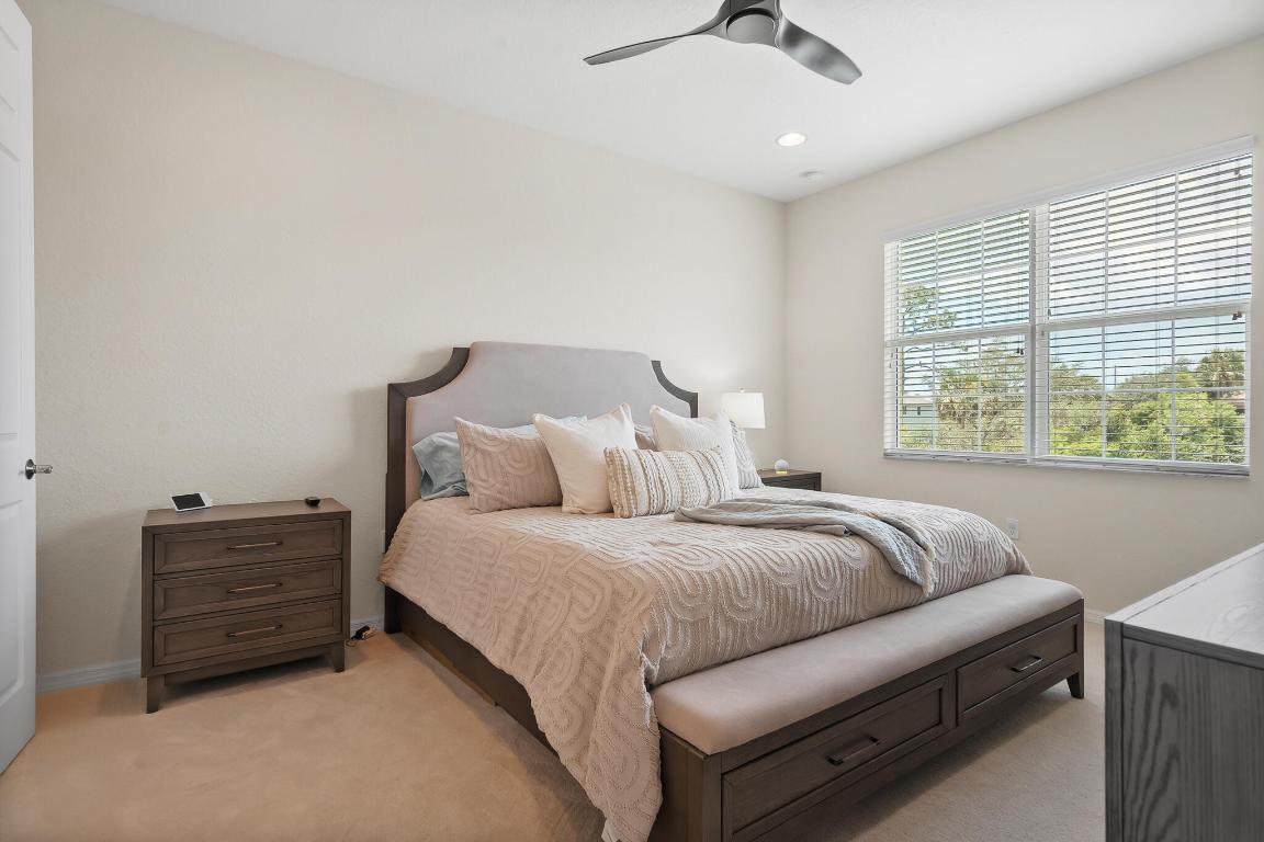 RIVER GLEN - Residential