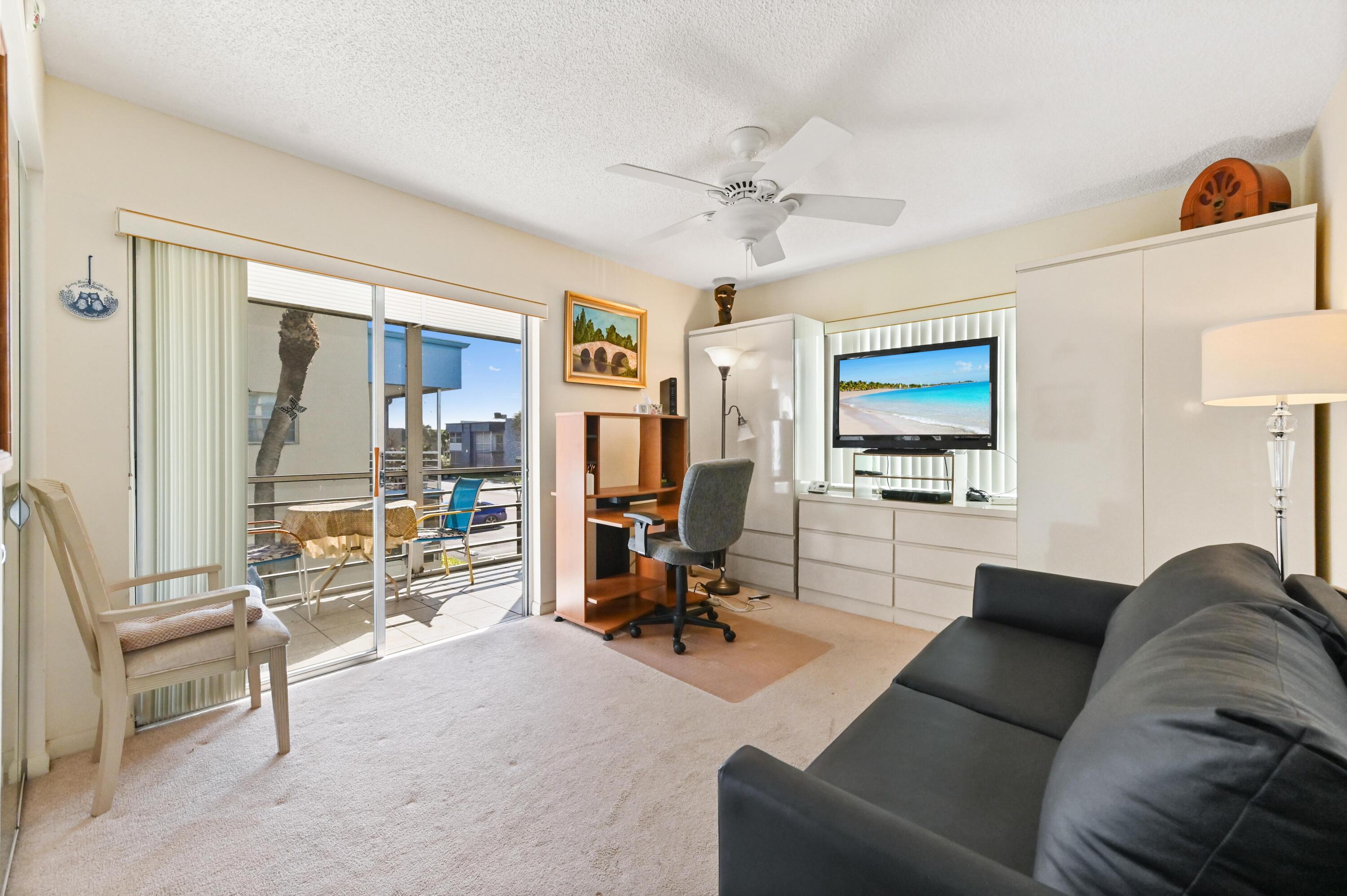 KINGS POINT BURGUNDY CONDOS - Residential