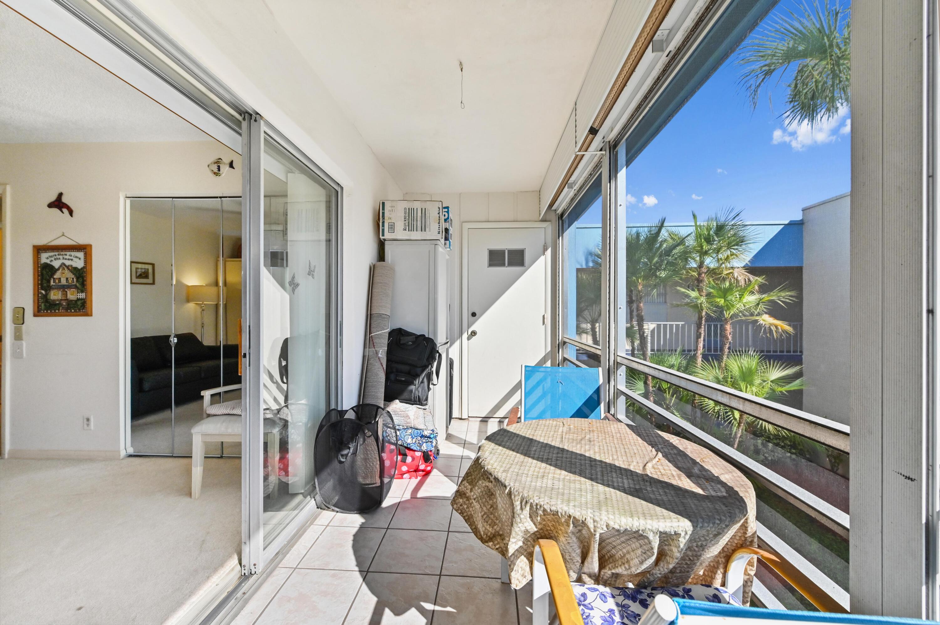 KINGS POINT BURGUNDY CONDOS - Residential