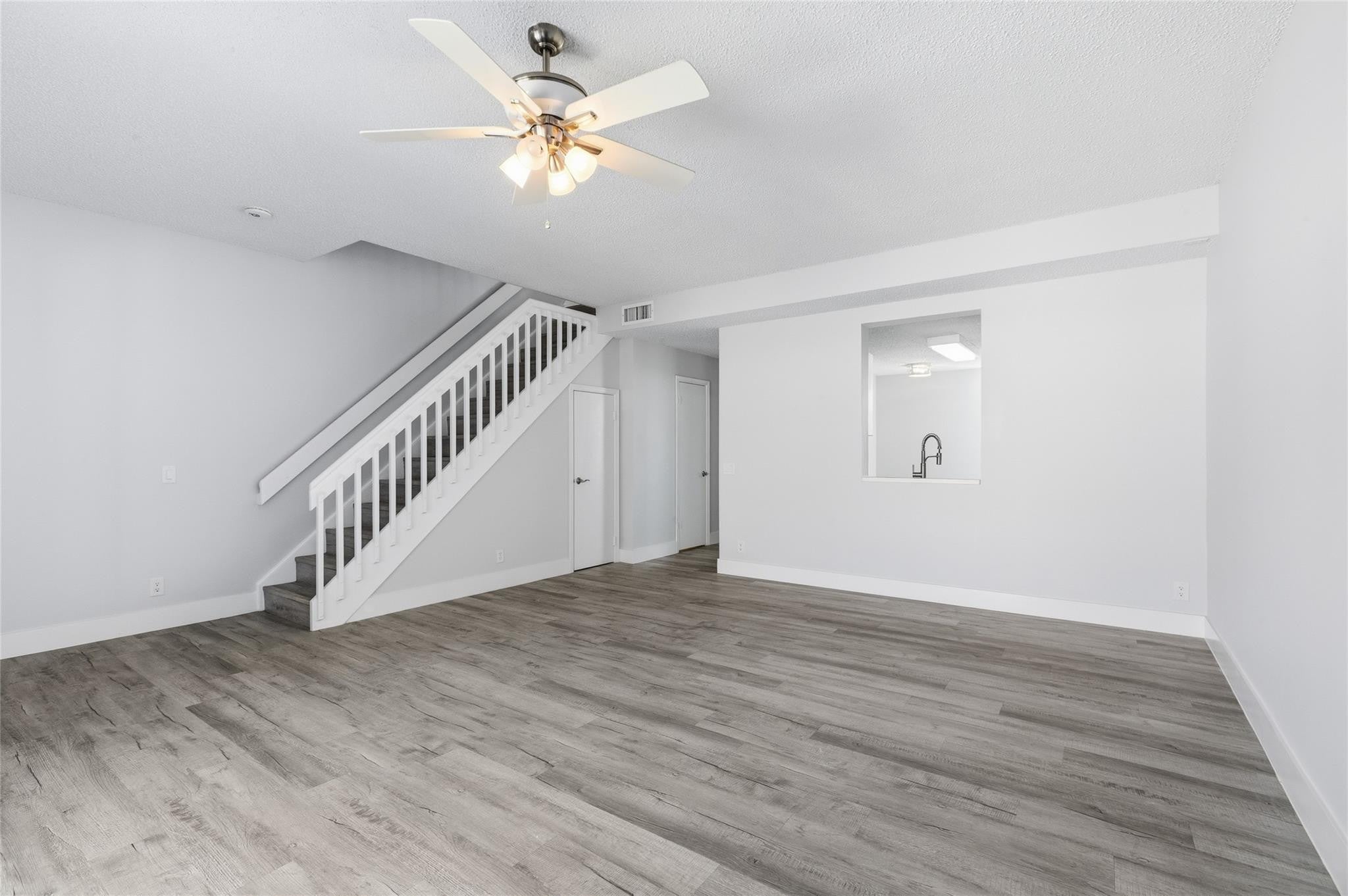 2381 NE 14th Street Causeway 206