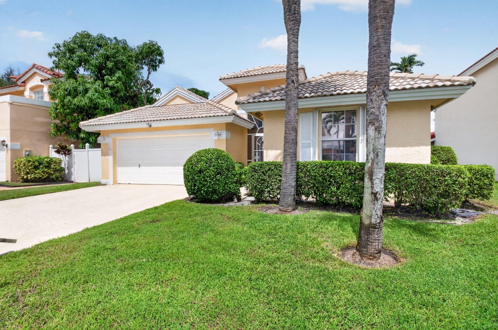 Photo of 143 CITRUS PARK Circle, Boynton Beach, FL 33436 (MLS # B26080420)