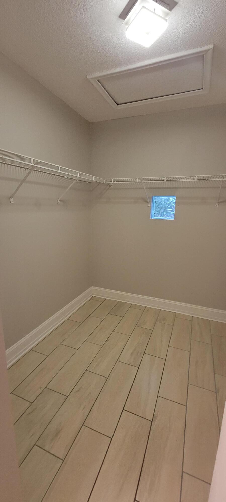 BAY REACH CONDO - Residential