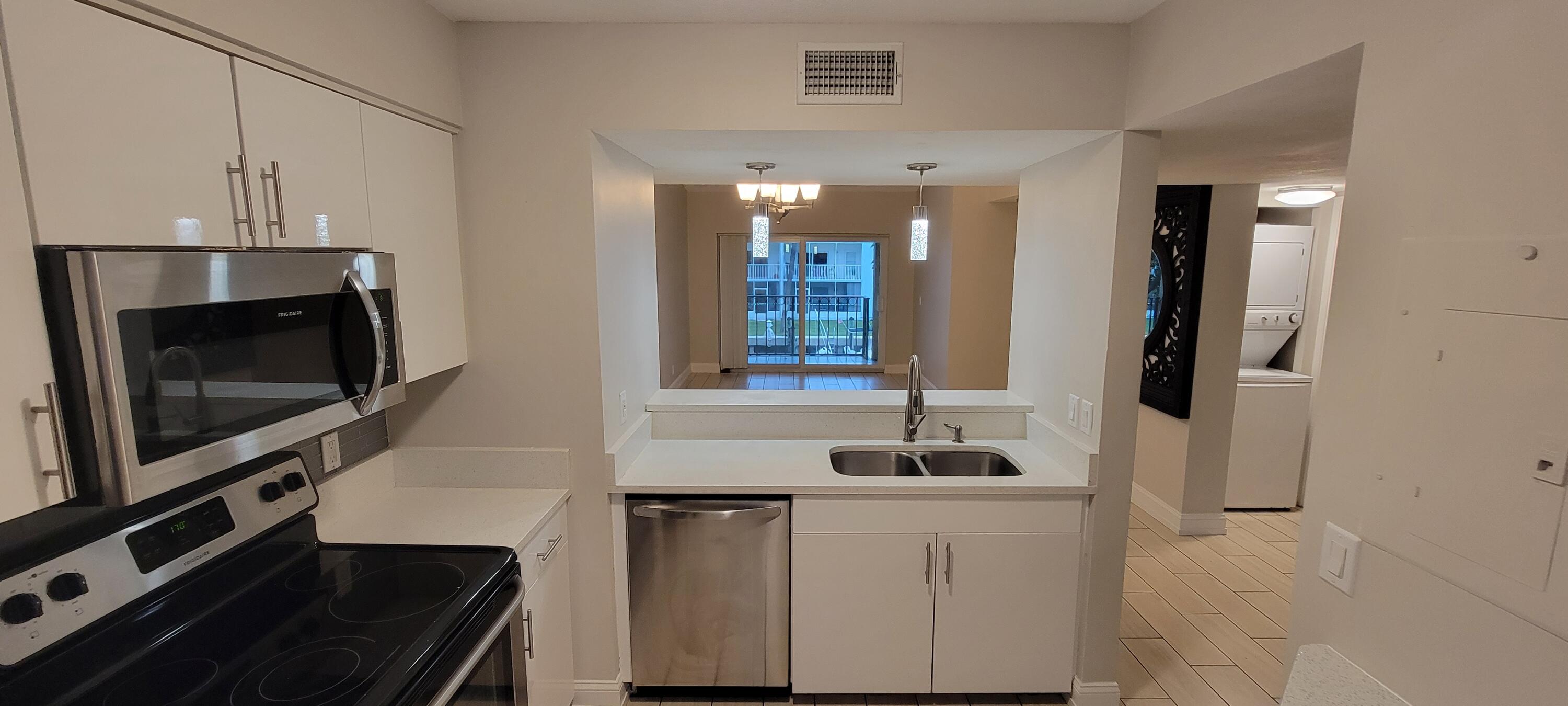 1125 Lake Shore Drive 202