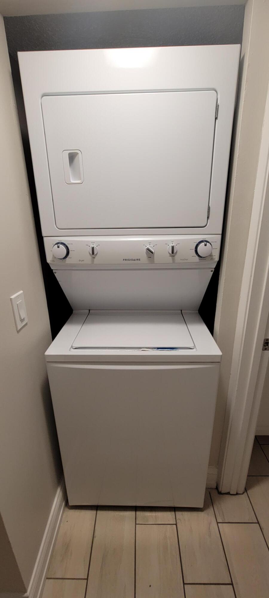 BAY REACH CONDO - Residential