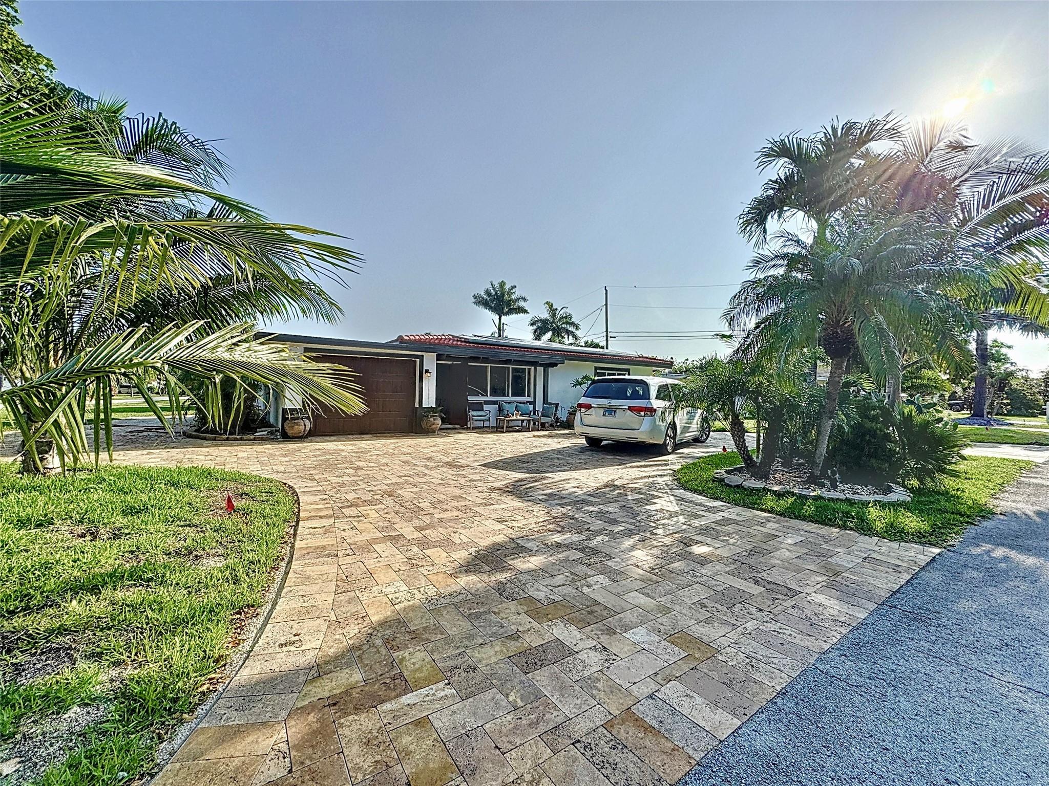 View Lighthouse Point, FL 33064 house