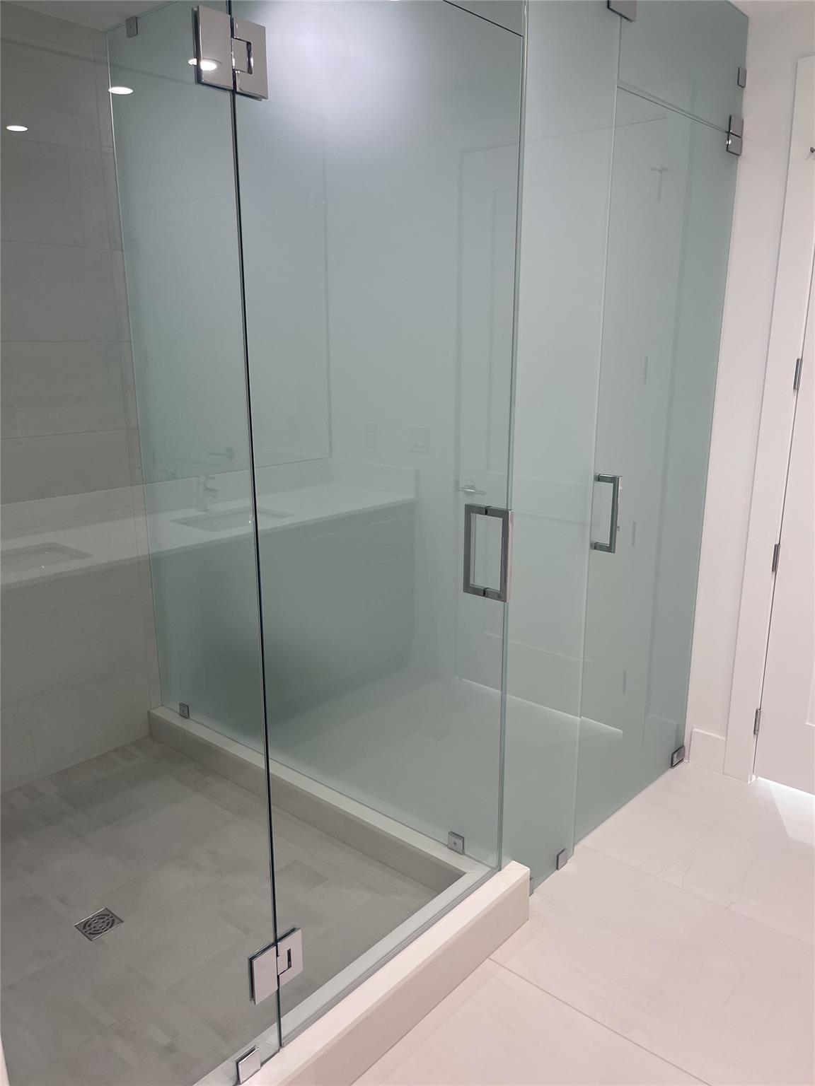 SELENE - Residential Lease