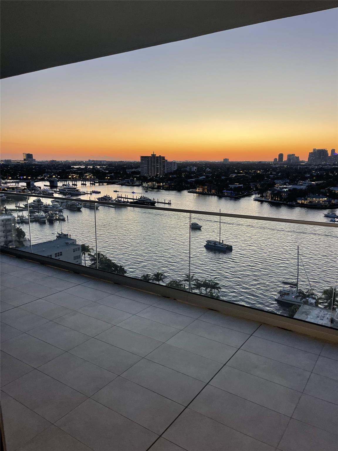 SELENE - Residential Lease