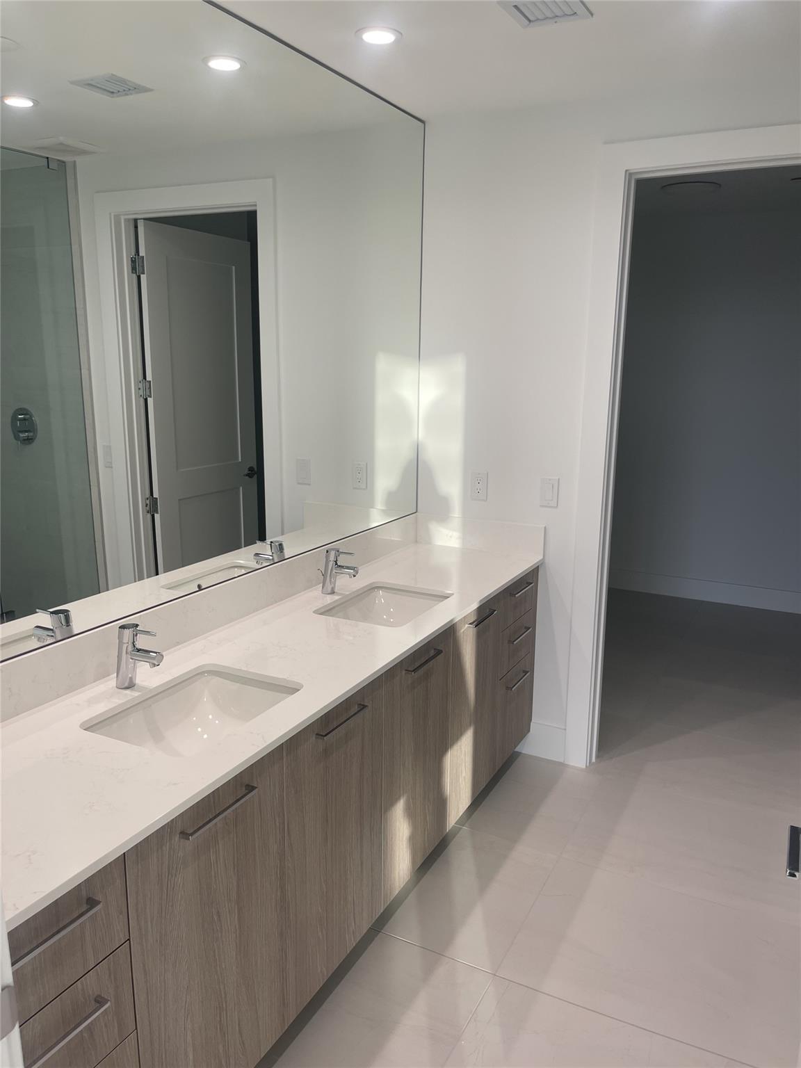 SELENE - Residential Lease