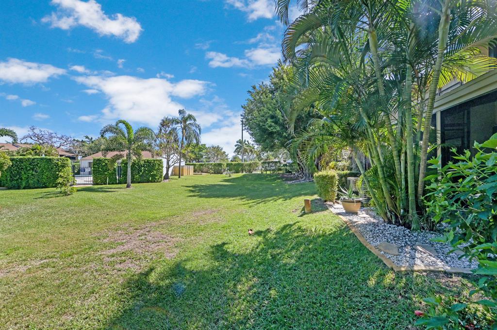 BOCA PINAR CONDO - Residential