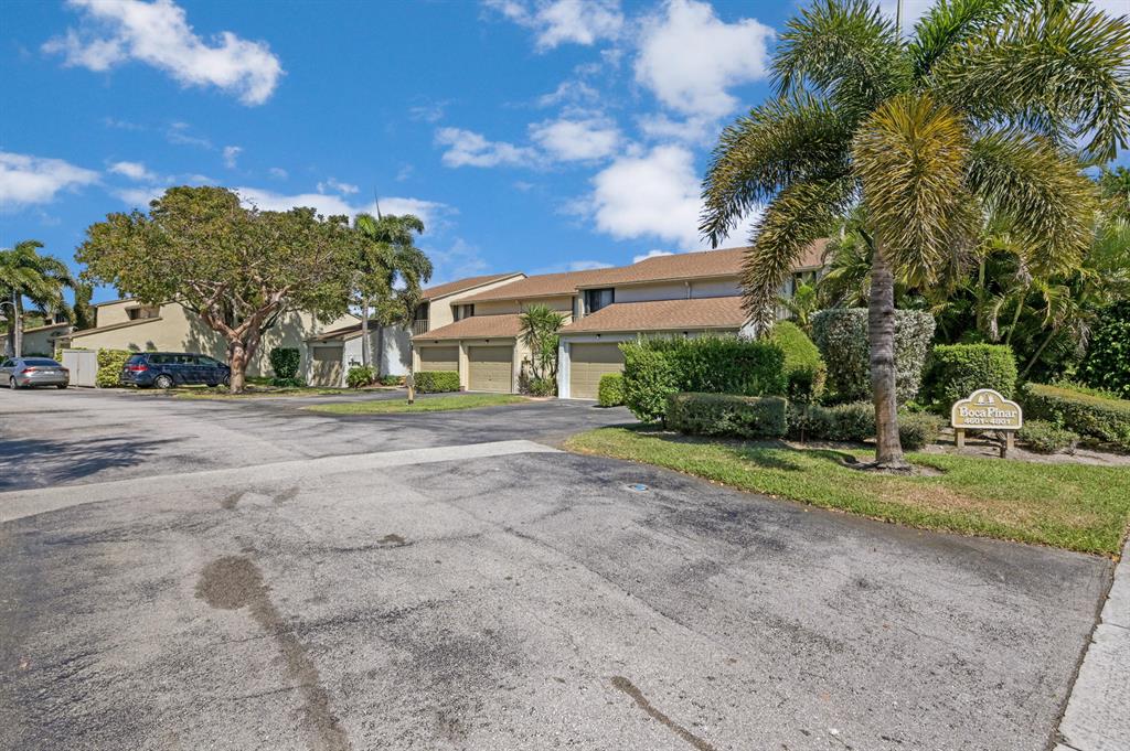 BOCA PINAR CONDO - Residential