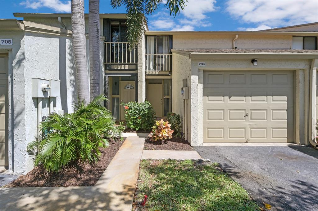 BOCA PINAR CONDO - Residential