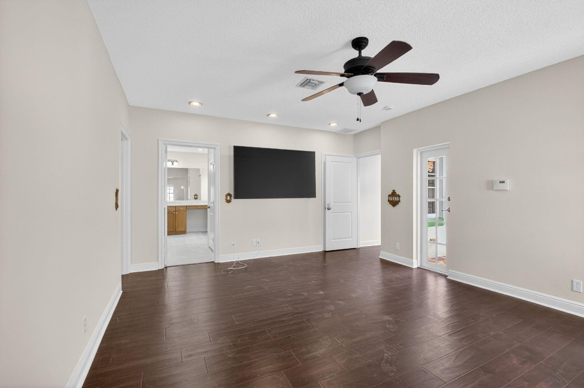 Old Palm Grove - Residential