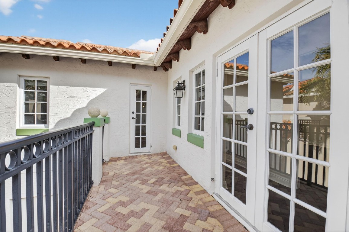 Old Palm Grove - Residential