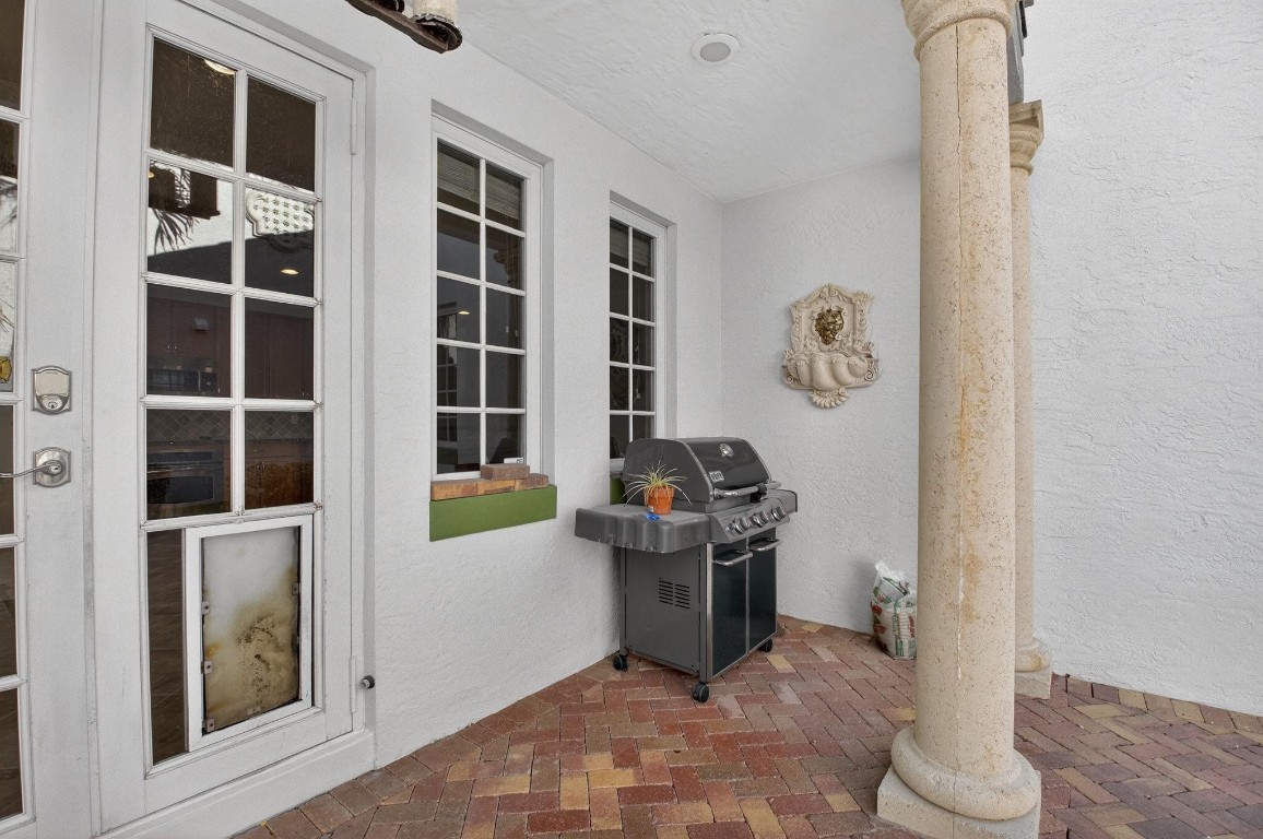 Old Palm Grove - Residential