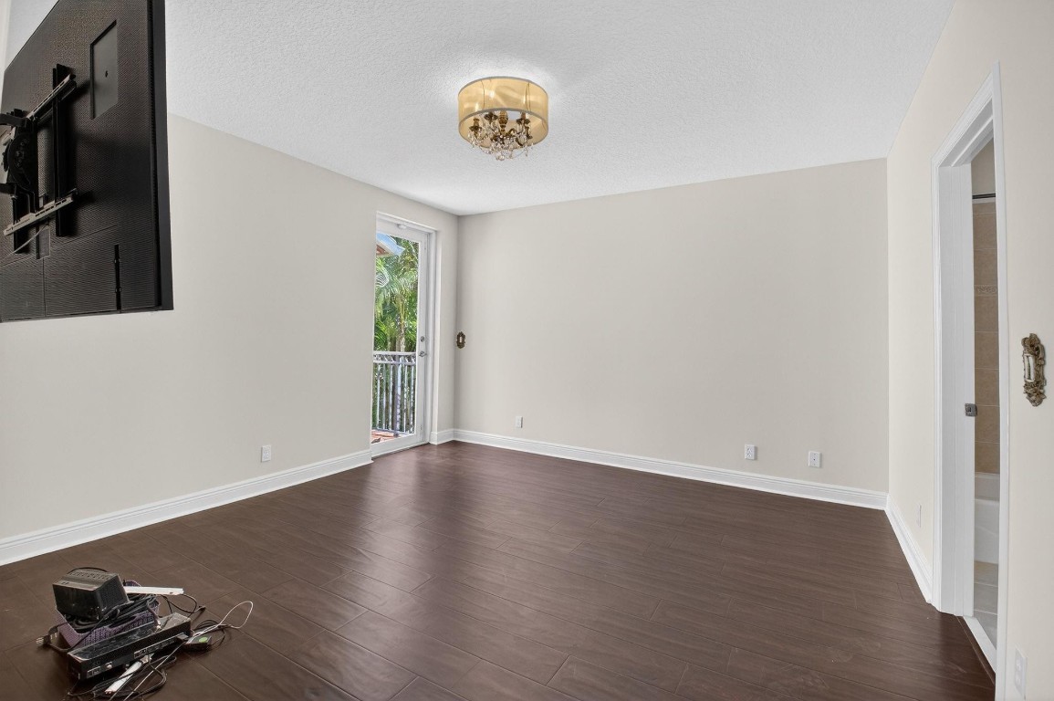 Old Palm Grove - Residential