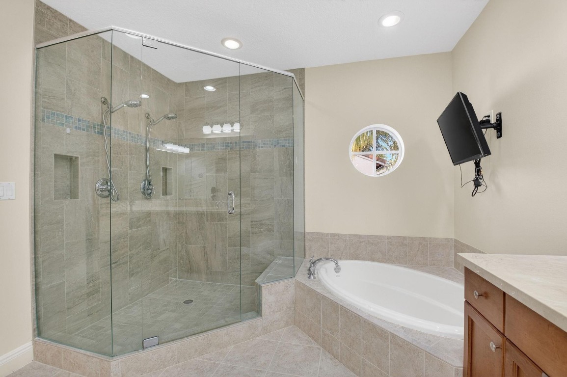 Old Palm Grove - Residential