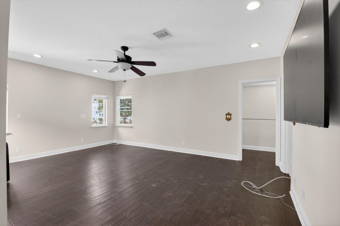 Old Palm Grove - Residential