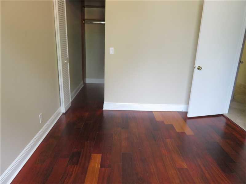 FAIRWAYS AT EAGLE TRACE - Residential