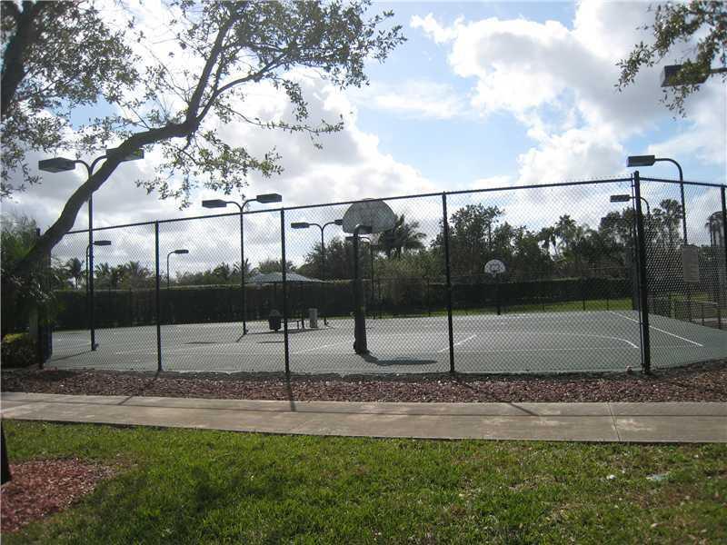 FAIRWAYS AT EAGLE TRACE - Residential