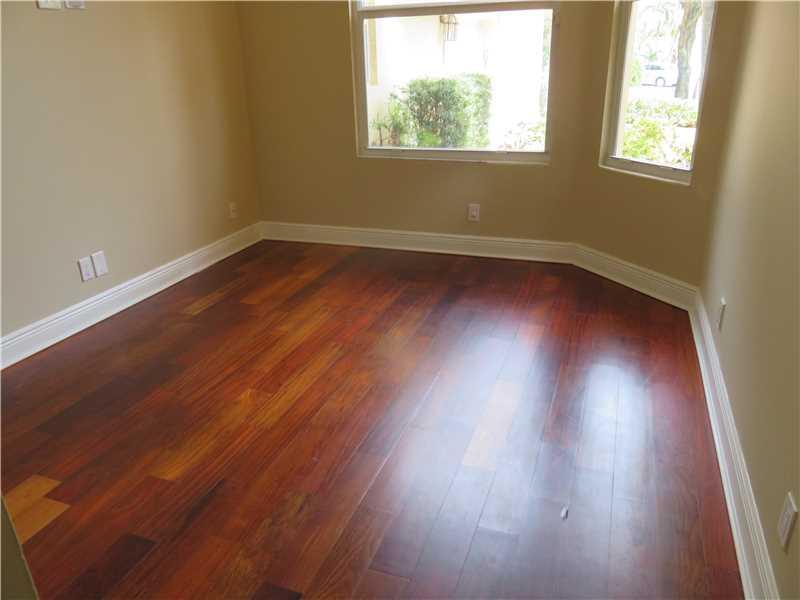 FAIRWAYS AT EAGLE TRACE - Residential