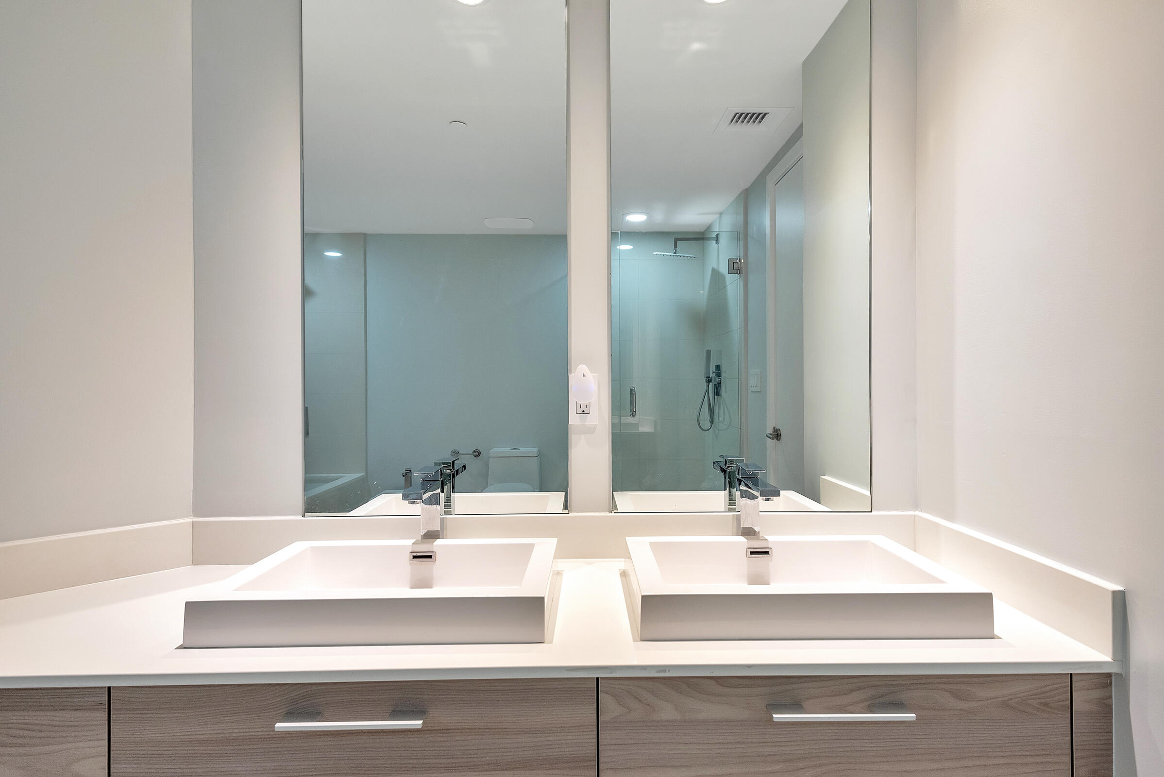 1300 S MIAMI AVENUE CONDO - Residential Lease