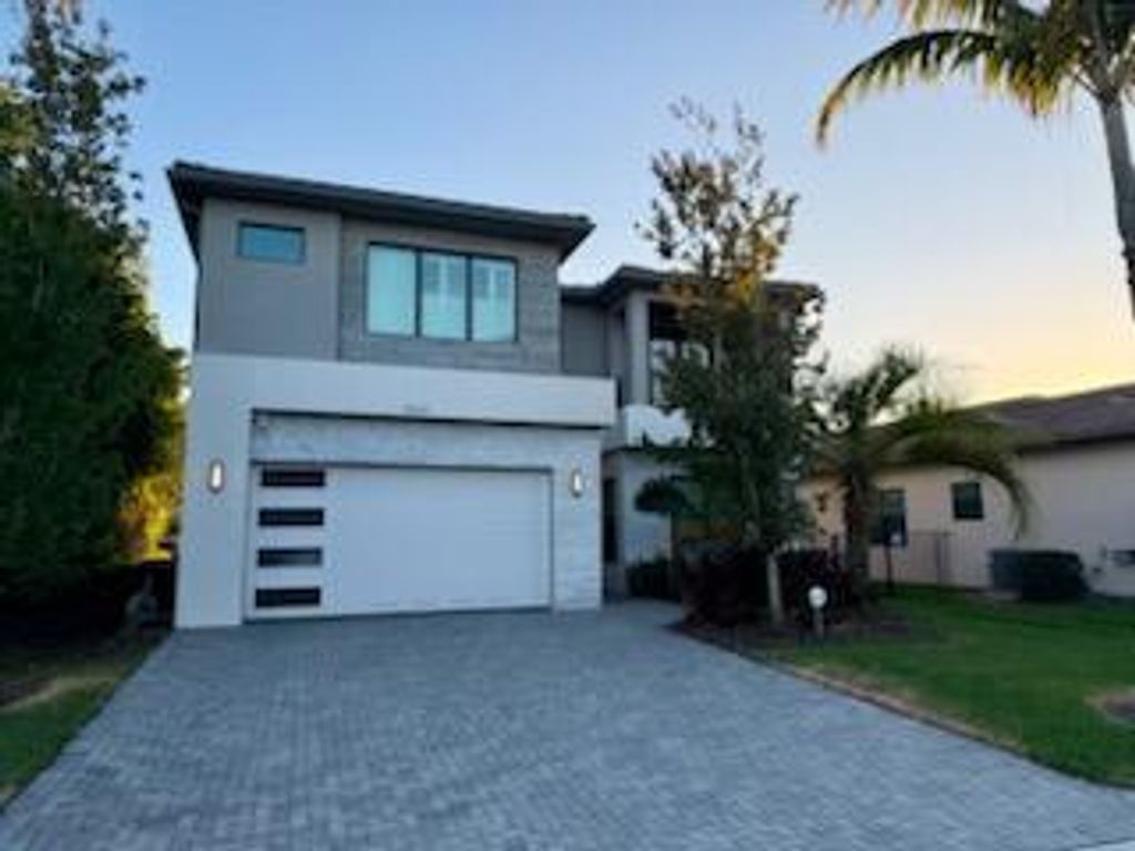 Photo of 8600 Tower Bridge Court, Boca Raton, FL 33496 (MLS # R11058750)
