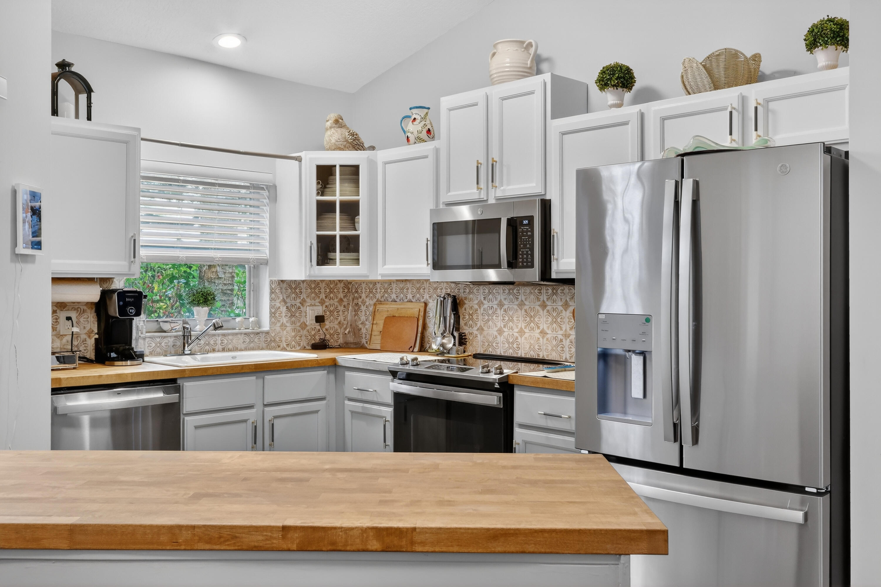 MIZNER POINTE OF BOCA VIA ANCHO - Residential