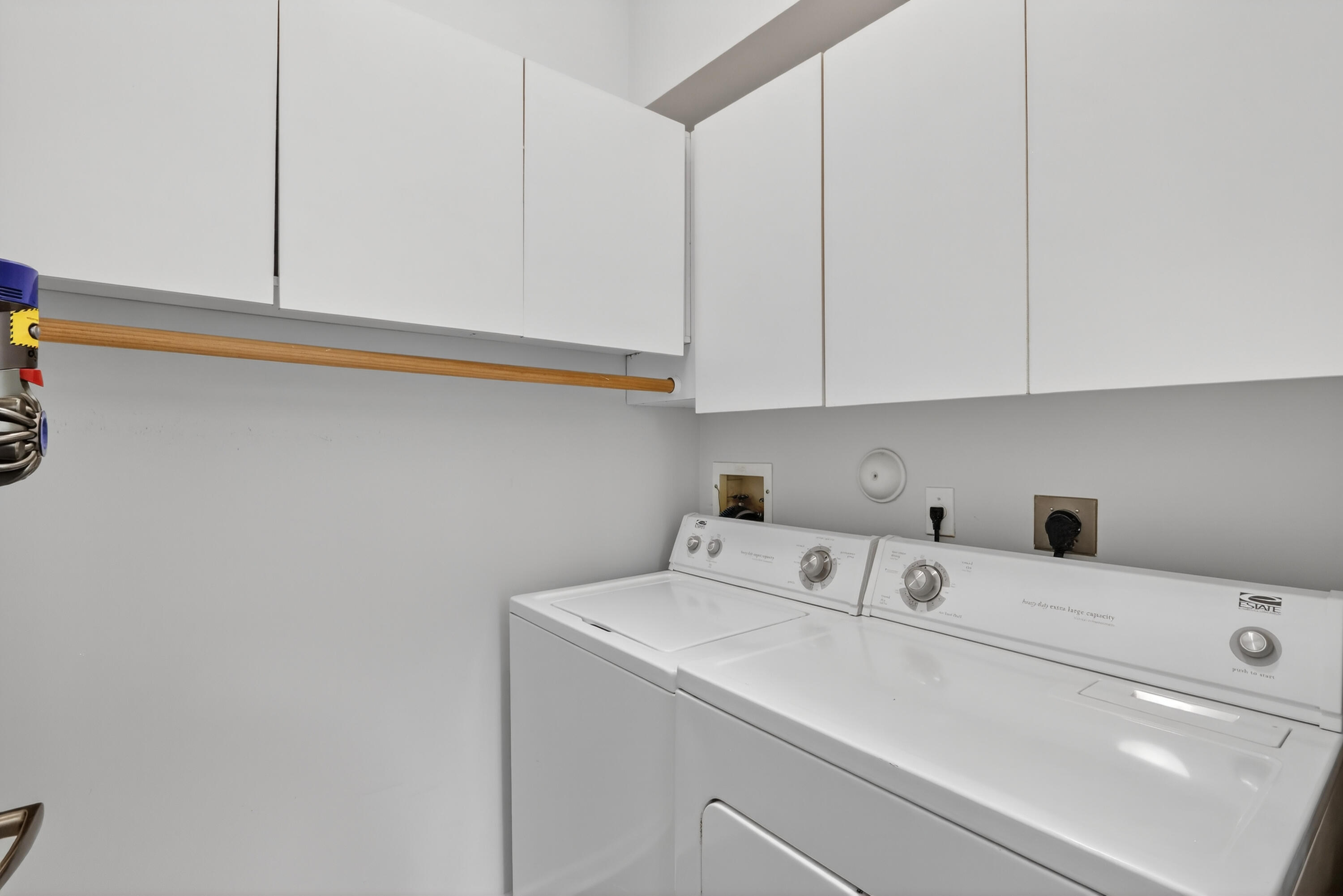 MIZNER POINTE OF BOCA VIA ANCHO - Residential