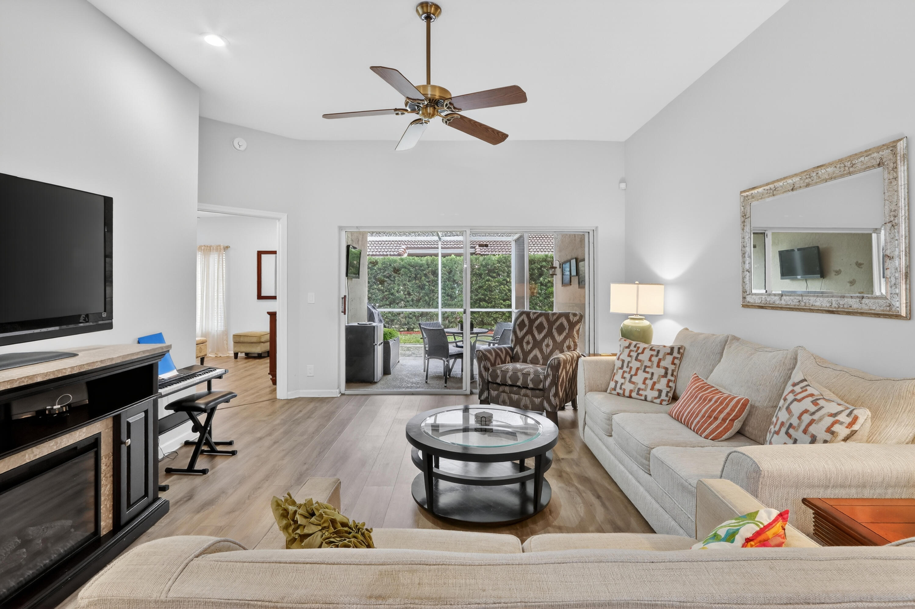 MIZNER POINTE OF BOCA VIA ANCHO - Residential