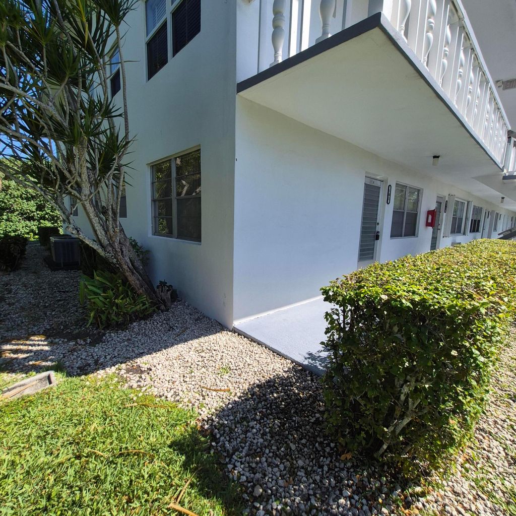 Photo of 101 Northampton F, West Palm Beach, FL 33417 (MLS # B26026508)