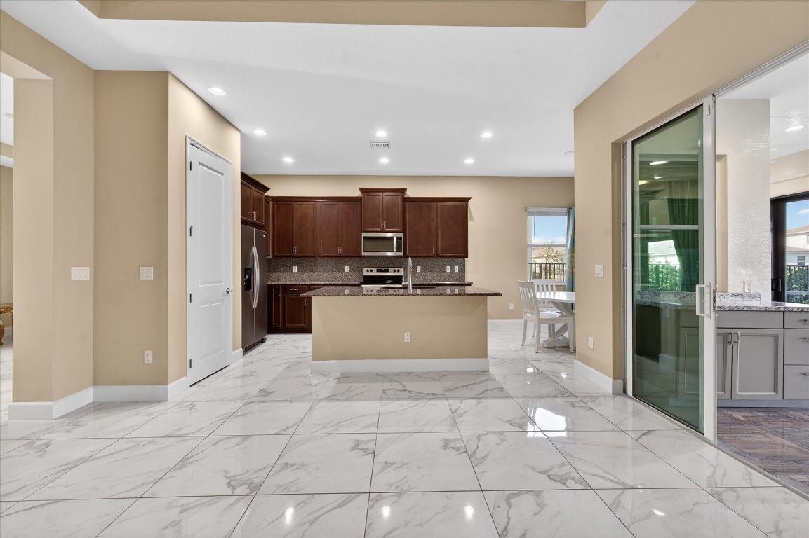 ORCHARDS OF WESTLAKE PHASE 1 - Residential