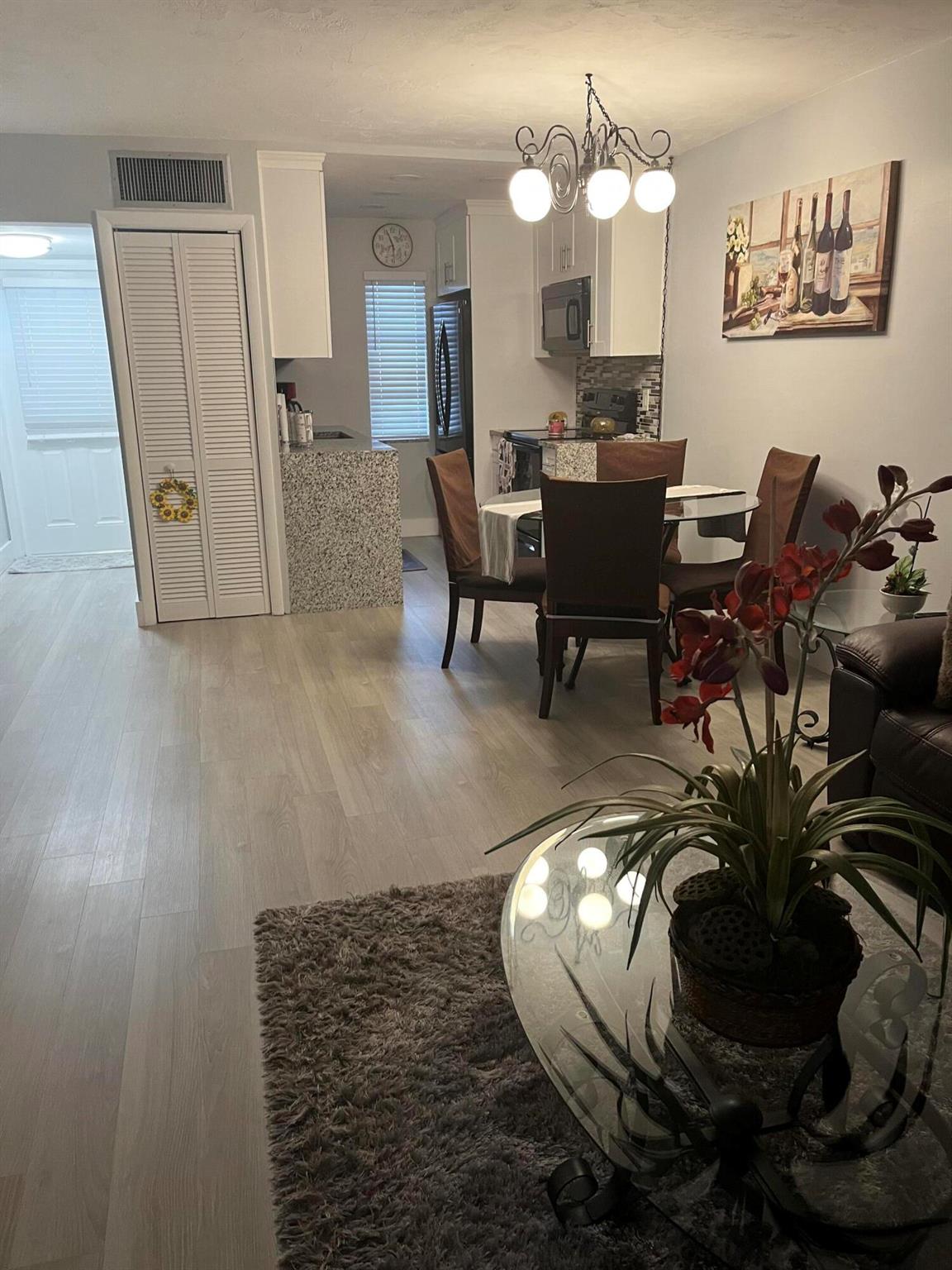 GREENWAY VILLAGE NORTH CO - Residential Lease