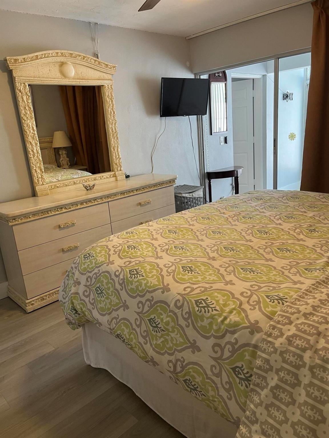 GREENWAY VILLAGE NORTH CO - Residential Lease