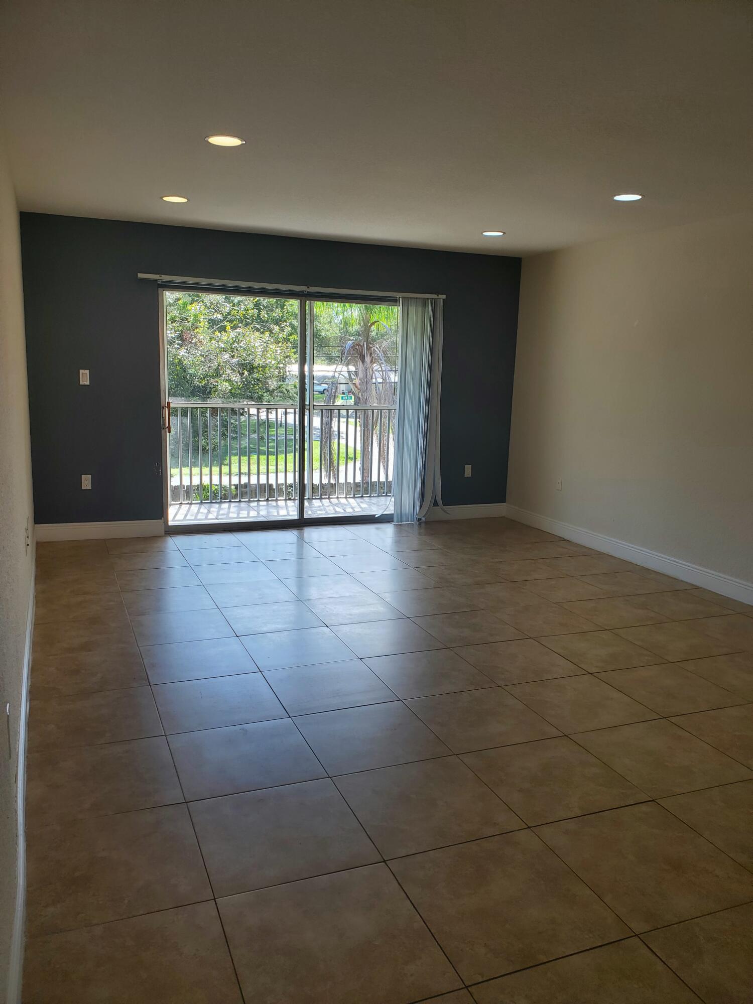 4141 16th Street 109