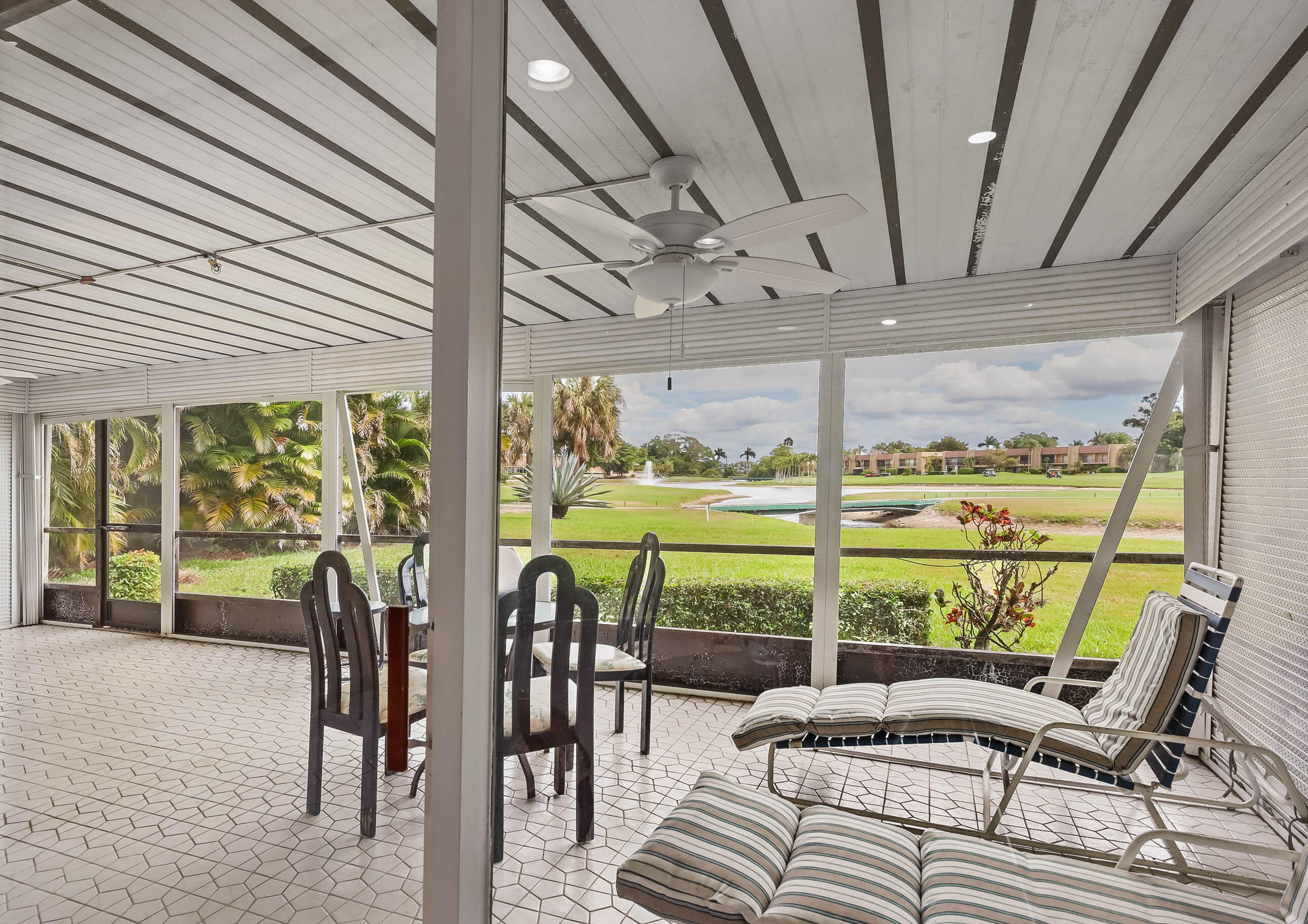 FOUNTAINS OF PALM BEACH CONDO 3 - Residential