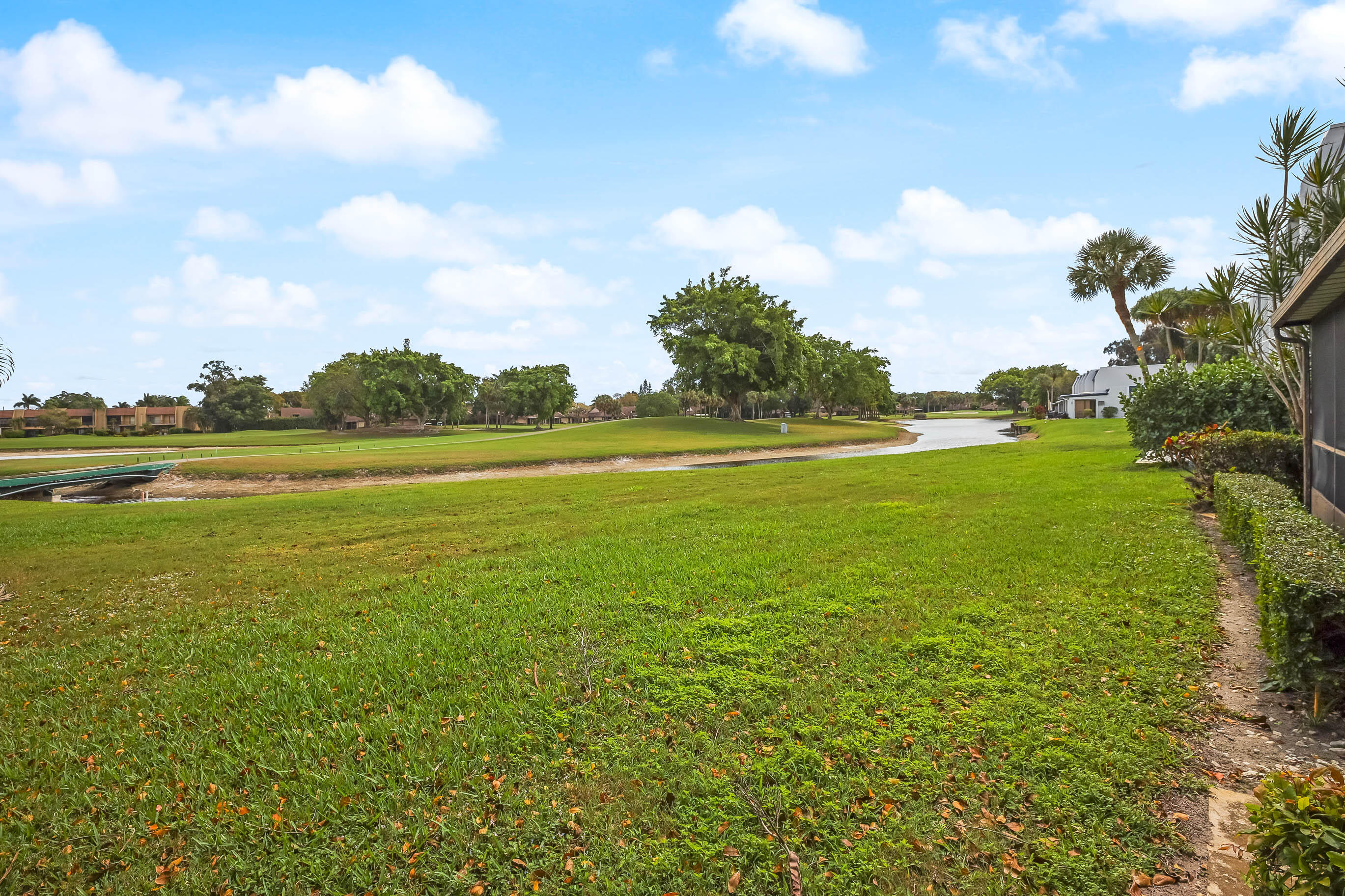FOUNTAINS OF PALM BEACH CONDO 3 - Residential